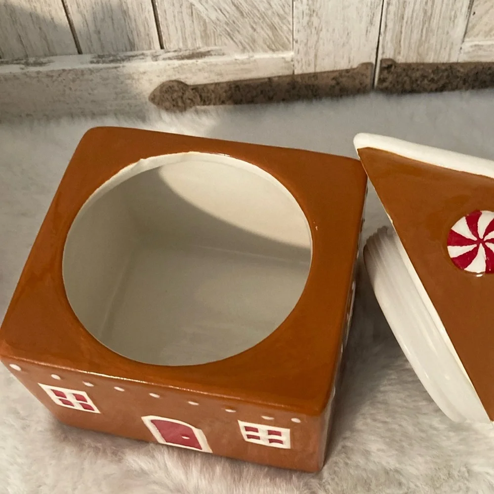 Target BP 2024 Christmas Gingerbread House Mini Cookie Jar